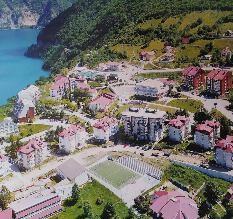 פלוזינה Apartment Holiday Lake - Piva 2022 מראה חיצוני תמונה