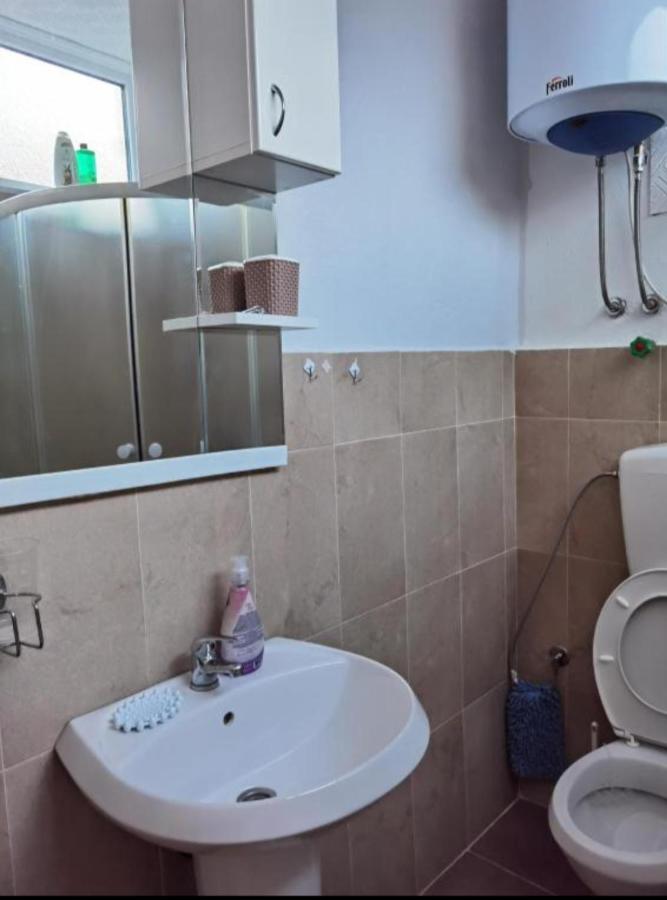 פלוזינה Apartment Holiday Lake - Piva 2022 מראה חיצוני תמונה